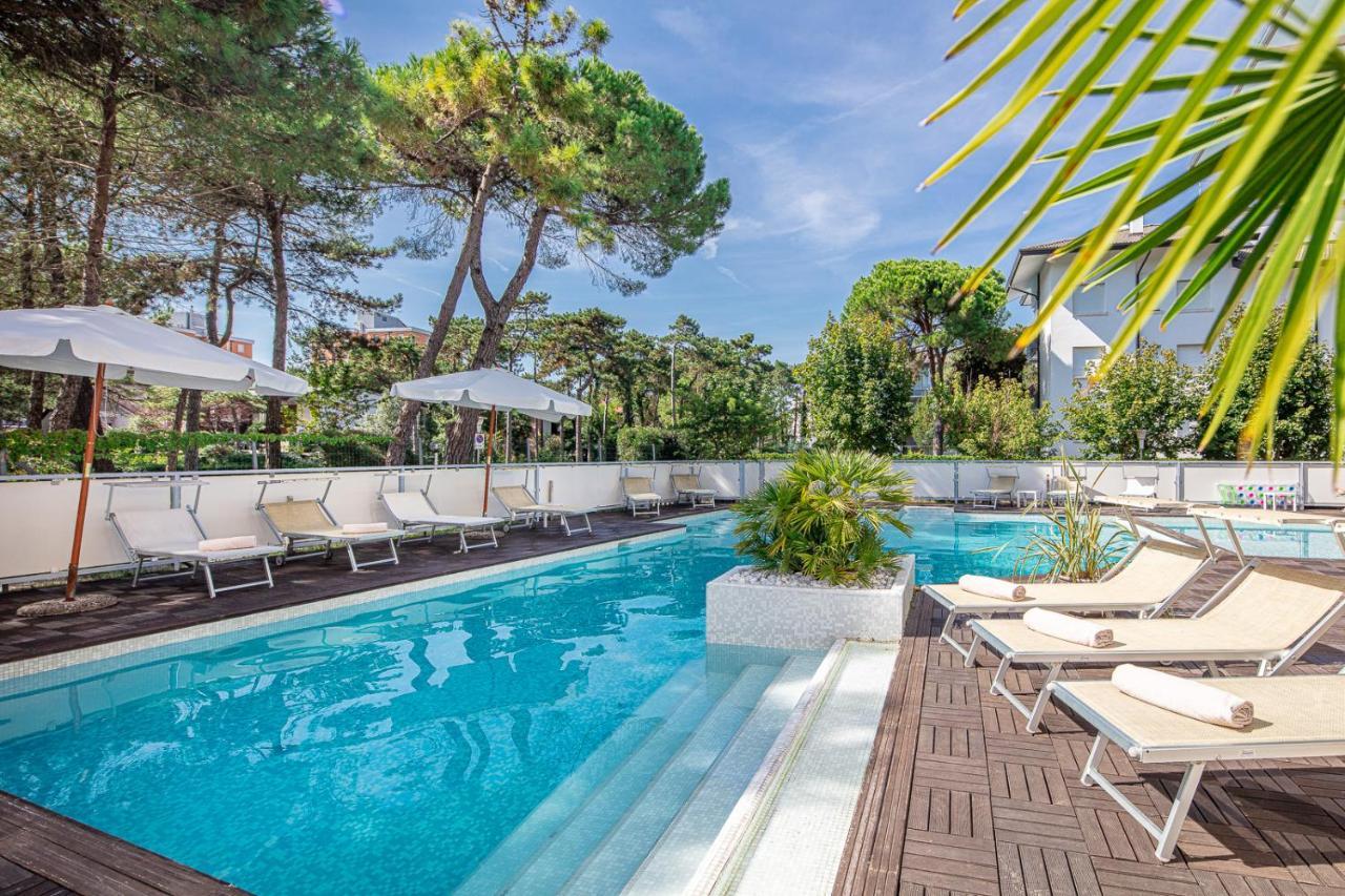 Hotel Rex Lignano Sabbiadoro Ngoại thất bức ảnh