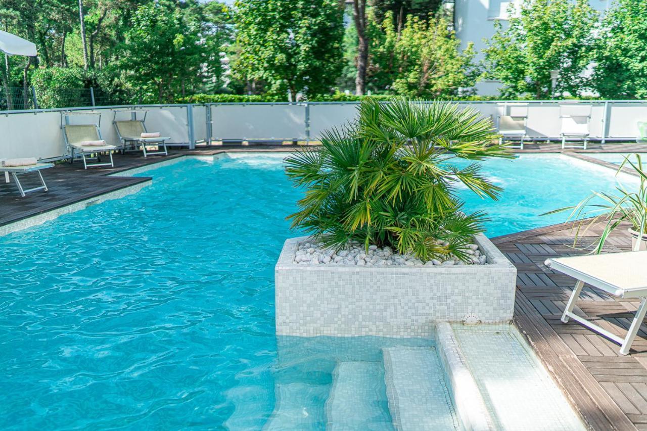 Hotel Rex Lignano Sabbiadoro Ngoại thất bức ảnh