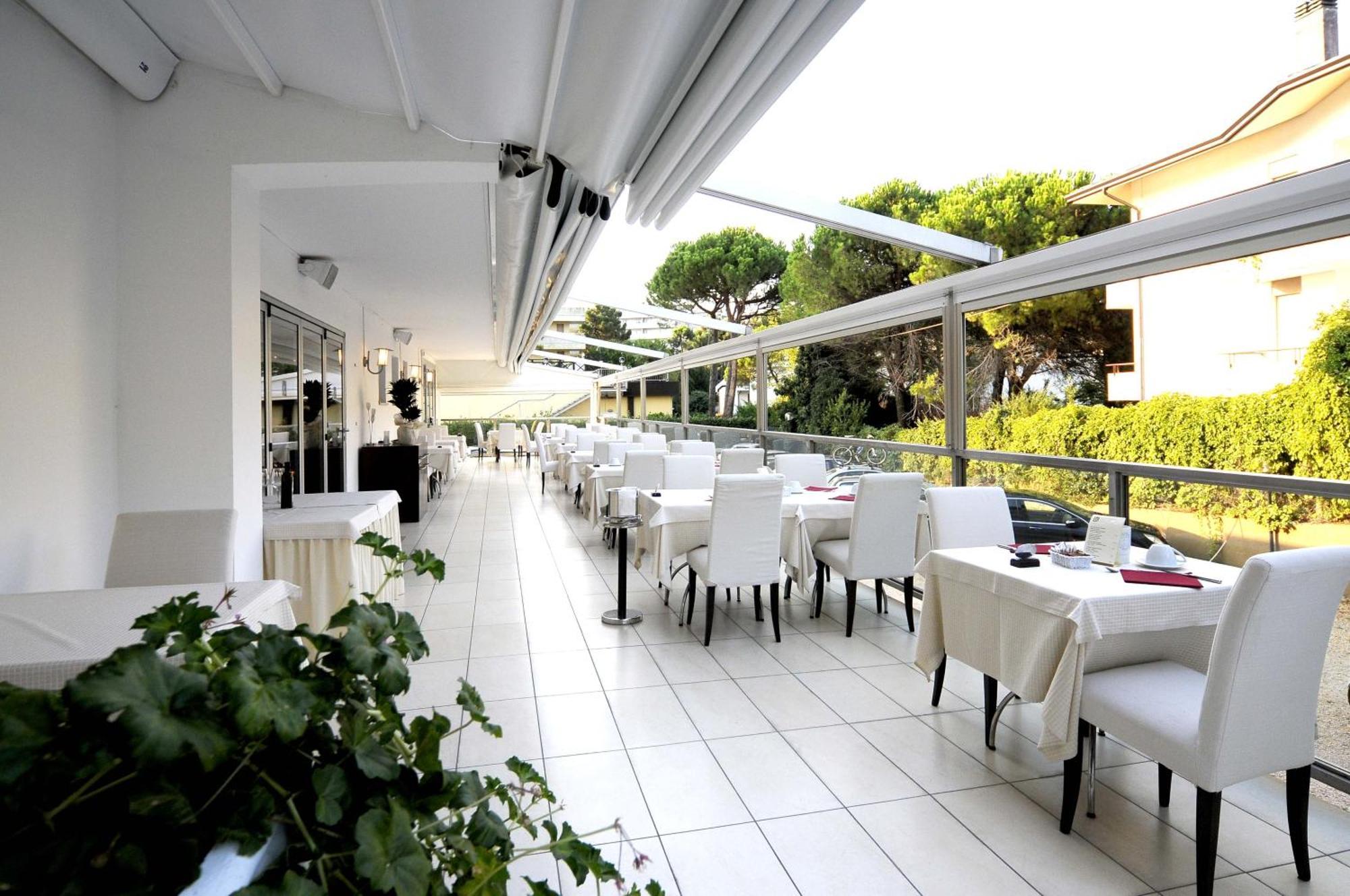 Hotel Rex Lignano Sabbiadoro Ngoại thất bức ảnh