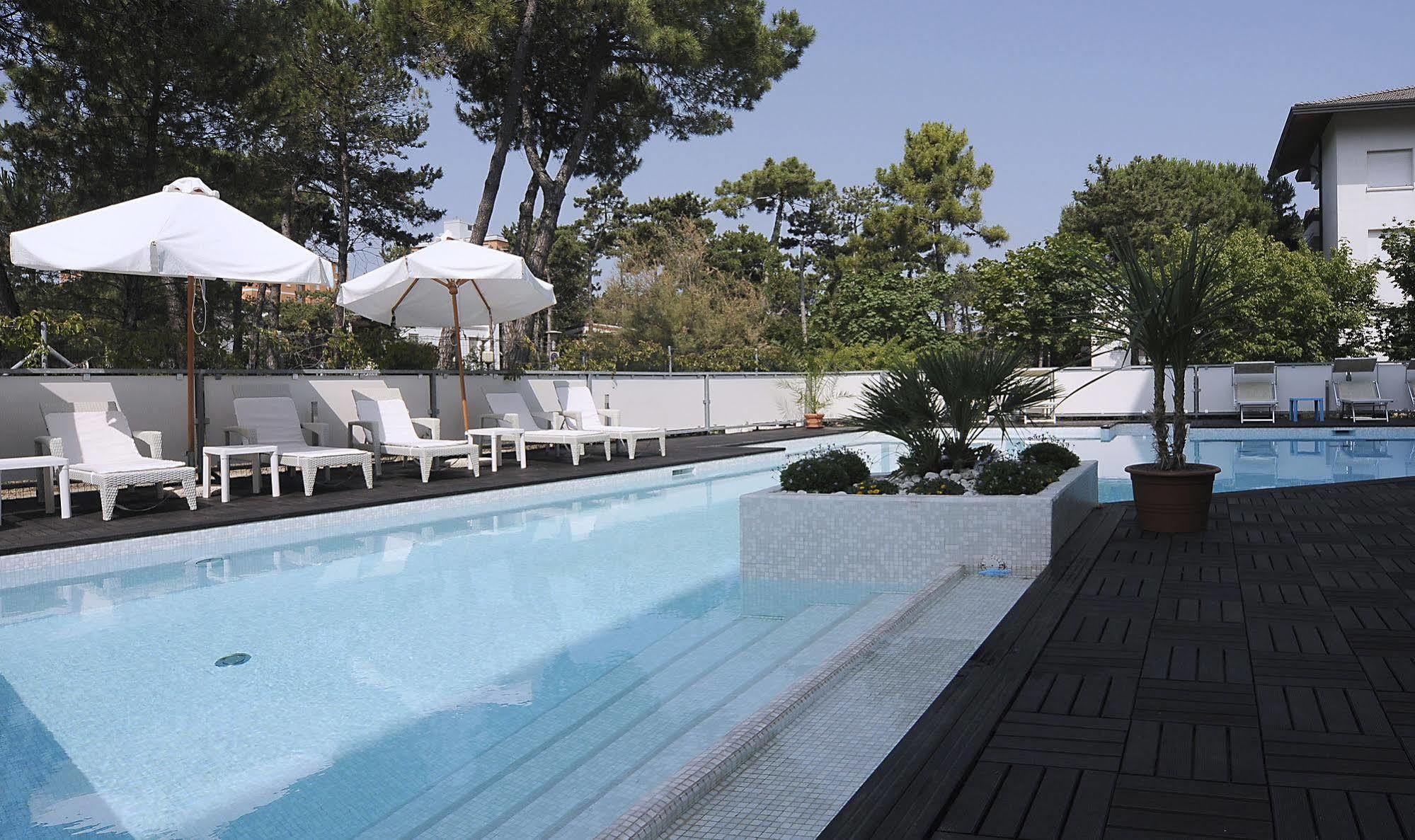 Hotel Rex Lignano Sabbiadoro Ngoại thất bức ảnh